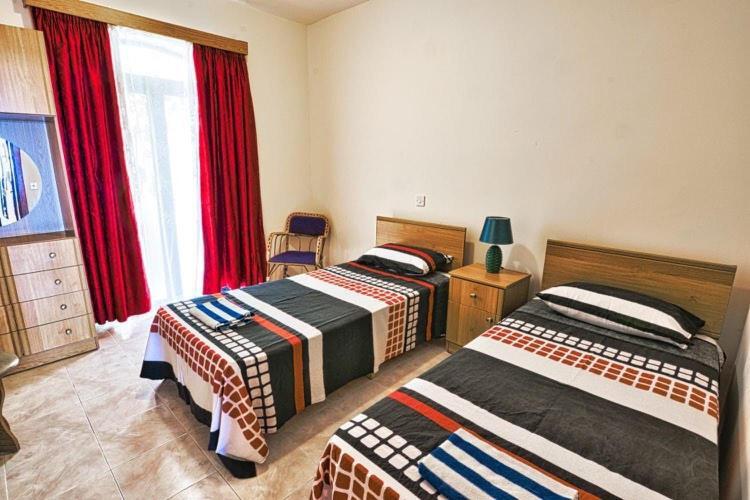 Marsalforn Seaview Apartment In A Quiet Area Qbajjar Екстер'єр фото
